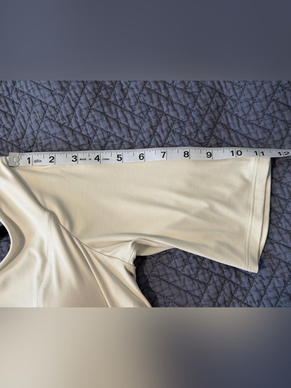 Lululemon Bone Half-Sleeve Close-to-Body Shelf T-Shirt Size 12 - Picture 12 of 15